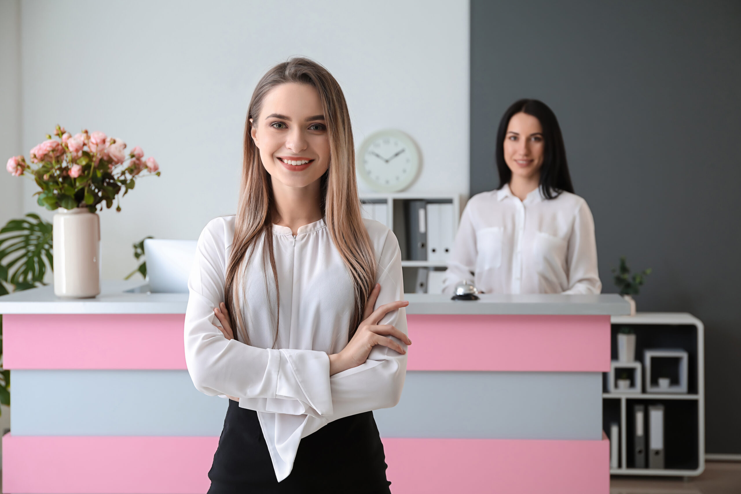 Kiedy warto wynająć hostessy na wydarzenie?